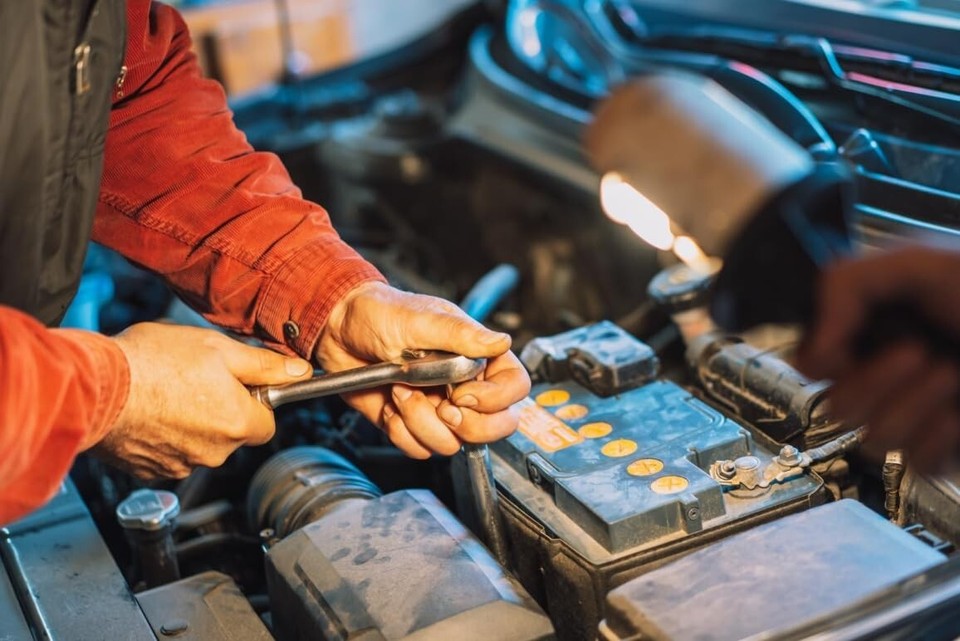 18Pcs Shock Absorber Strut Top Nut Tool Set 1/2" Drive Installer