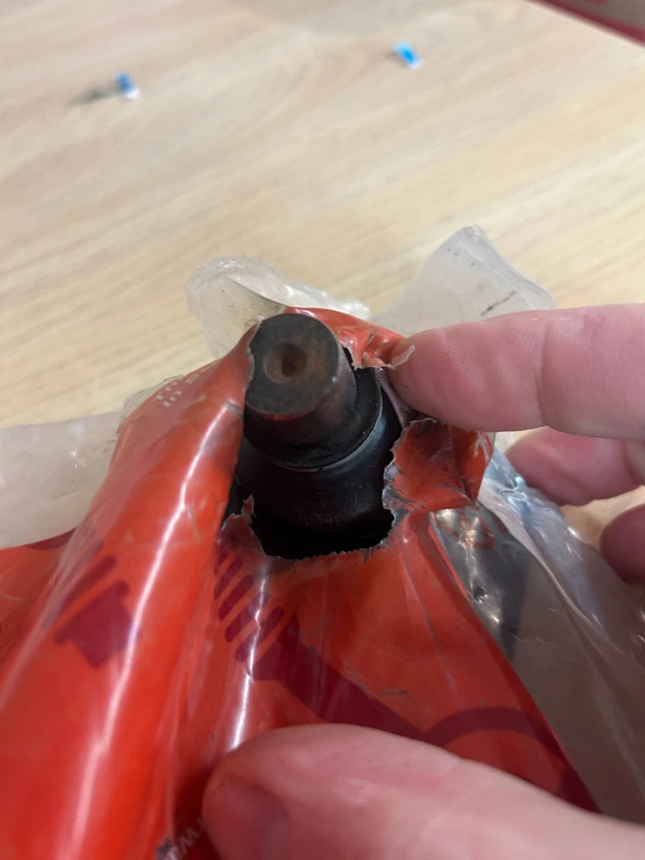 LOWER CONTROL ARM FRONT RIGHT FIESTA / VAN MAZDA 2 2007-2015 1.0 1.25 107A - Image 3 of 4