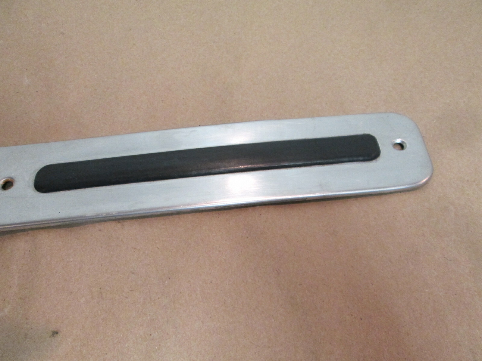 Rolls Royce Silver Shadow II 1980 - LH Rear Door Chrome Sill Plate