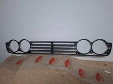 NOS GENUINE TOYOTA トヨタ RADIATOR GRILLE HILUX RN10 RN13 RN15 RN16 # 53112-89801