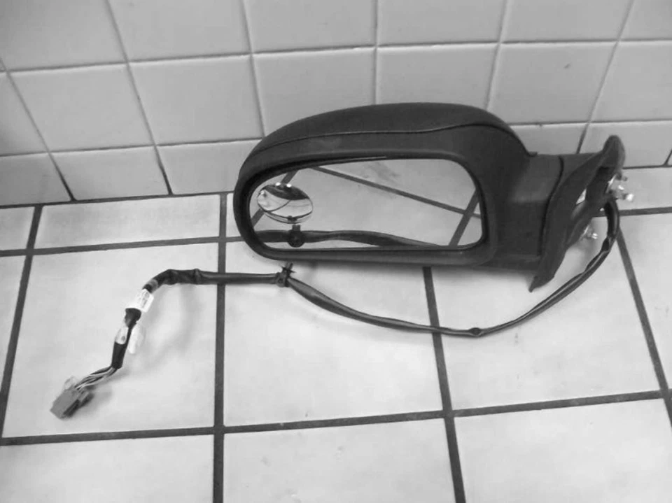 2006 GMC Envoy XL Left Door Mirror Black 301913 Used 251K Miles Foto 4 de 4