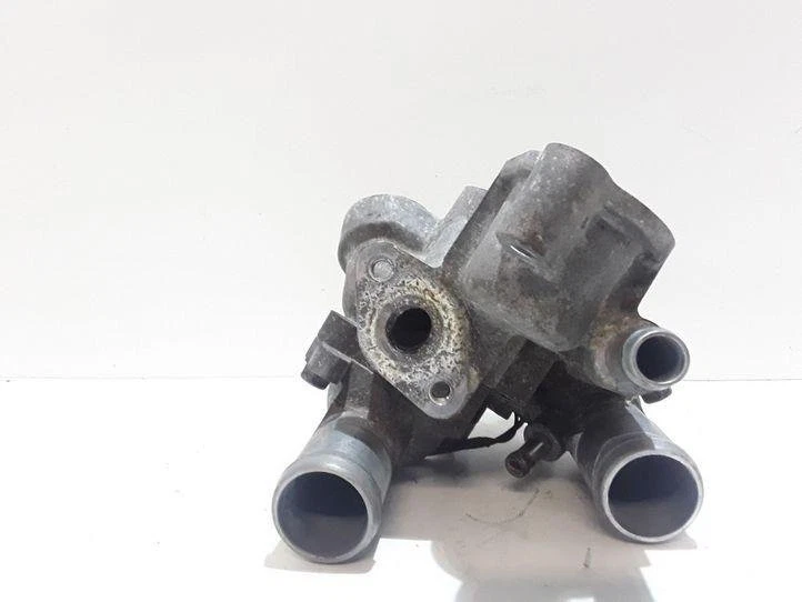 Carcasa termostato MITSUBISHI OUTLANDER II CWW 2.36 gasolina 125kw 2009 22668984 Foto 4 de 4