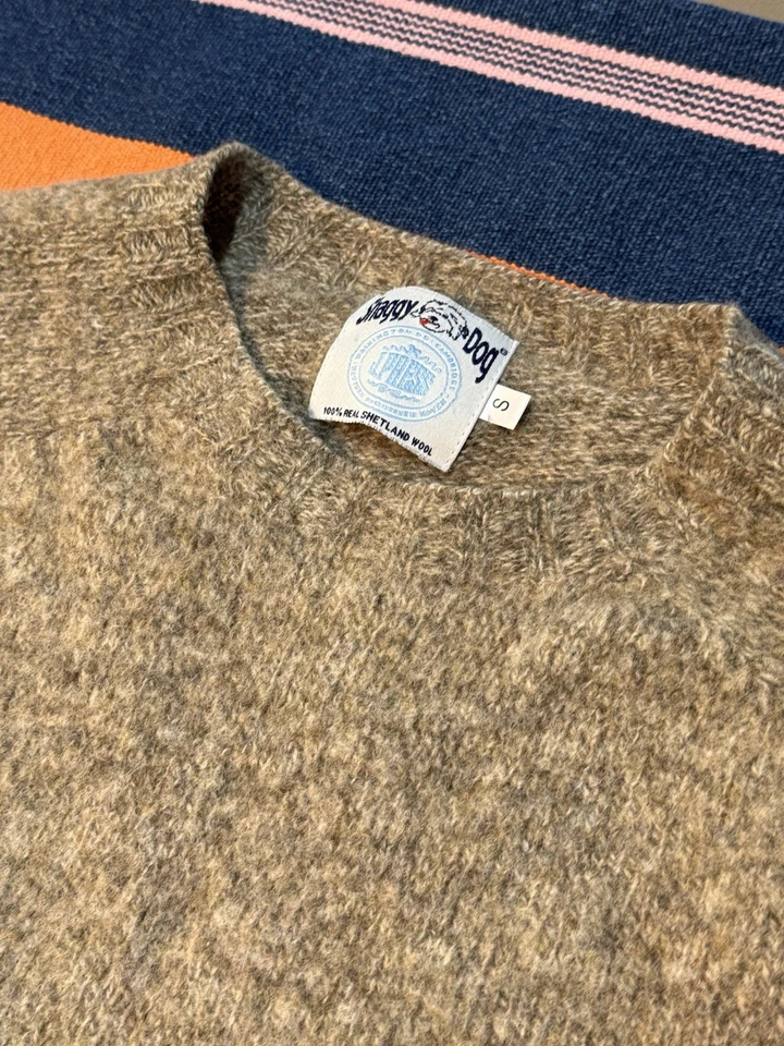 J Press Shaggy Dog Shetland Wool Sweater Oatmeal Small Preppy Armpit Holes - Image 2 of 4