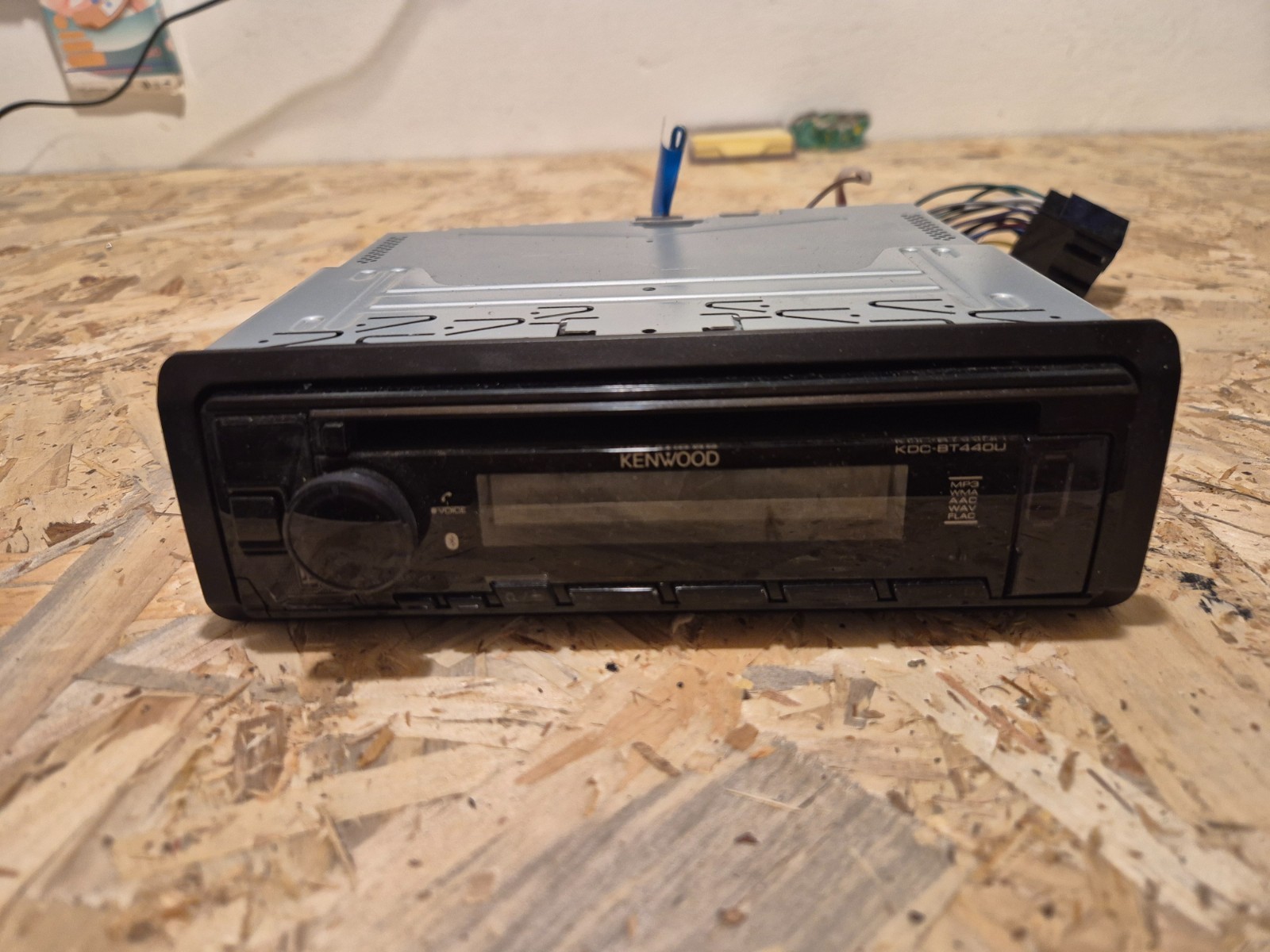Kenwood KDC-BT440U Autoradio 1 DIN Bluetooth CD USB AUX + Cablaggio ISO