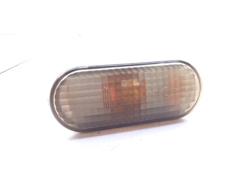 VW PASSAT B3/B4 3A2, 35I Kotflügelblinker vorne rechts 3a0949117b 1.80 12063940