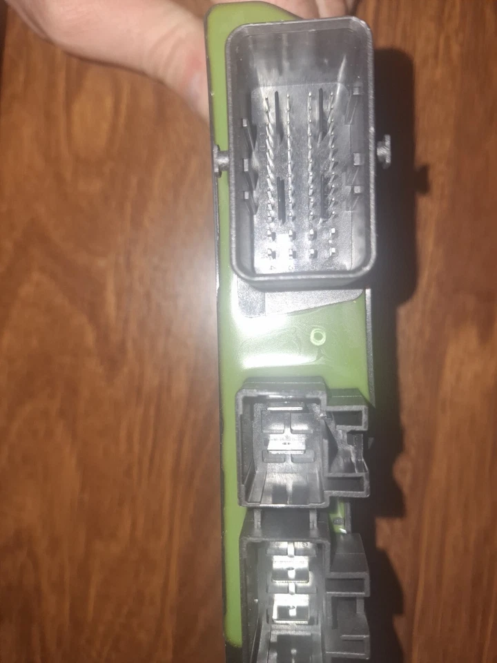 2021 Piaggio medley 125 RISS, ECU / Voltage regulator - Image 3 of 4