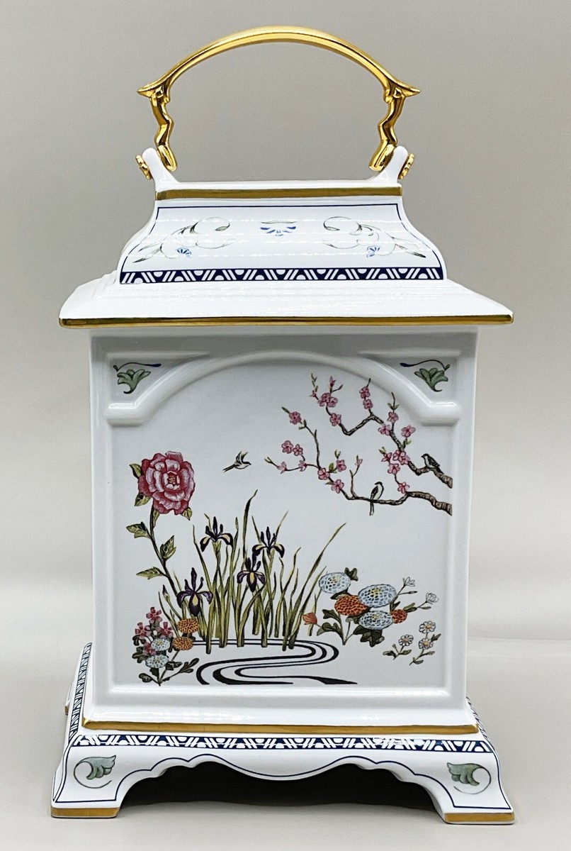 Franklin Mint ~ MANTLR / DESK CLOCK ~ Fine Porcelain ~ White