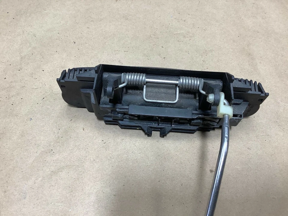 AUDI A4 B7 AVANT 2006 pasajero delantero lado derecho exterior manija de puerta negra OEM+ Foto 3 de 4