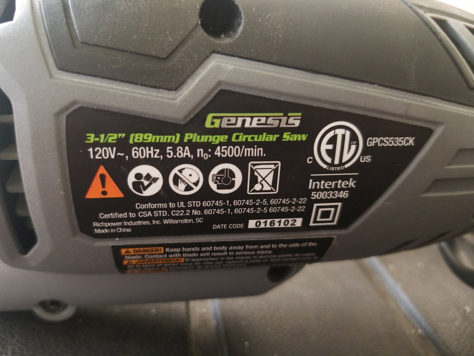Genesis 3-1/2 In Circular Saw Plunge Compact Laser Light Cutting