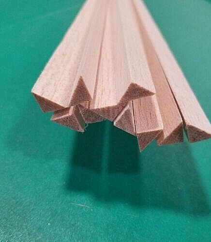 15 PIECES SANDED BALSA TRIANGLE 36" X 3/4" X 1/2" x 1/2" LUMBER WOOD MODEL R/C