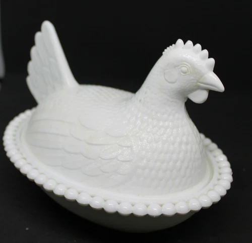 VTG Nesting Hen on Nest Covered Candy Dish MCM Gift White Indiana Milk Glass