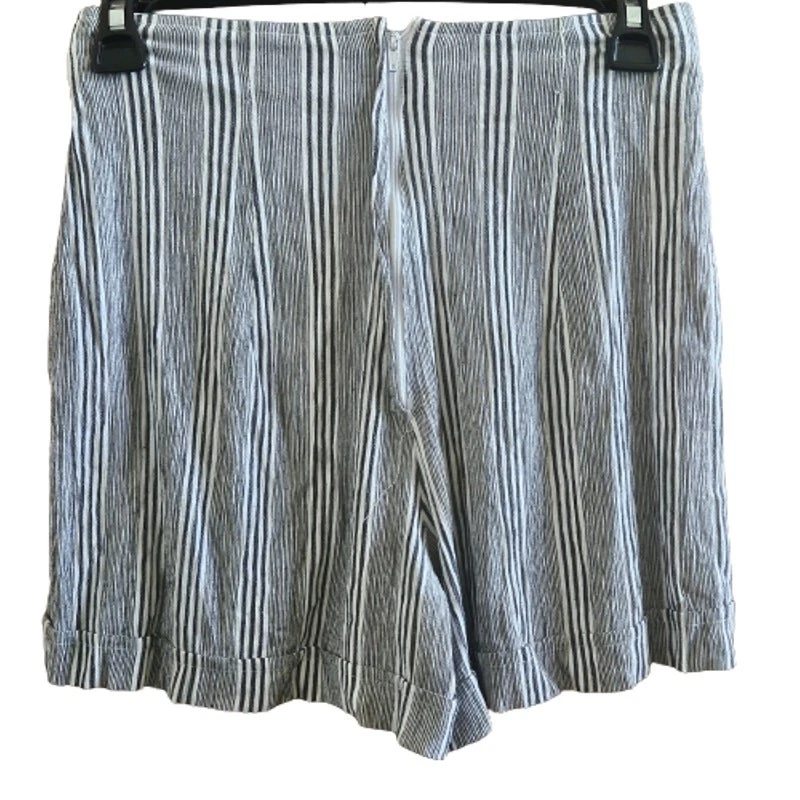 Pantalones cortos de vestir de tiro alto a rayas azules y blancas talla 3 Foto 2 de 3