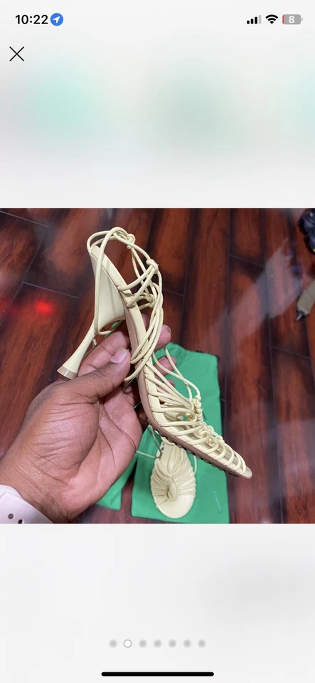 Salto Bottega Veneta tamanho 8,5 - Imagem 2 de 4