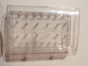 Vintage Scovill DRITZ Spool Thread Box 786 Clear Plastic Holds 24 Spools