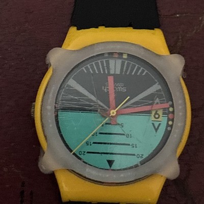 SWATCH  '' FOLLOW ME '' '87   VINTAGE  RARE With Box And Clear Guard