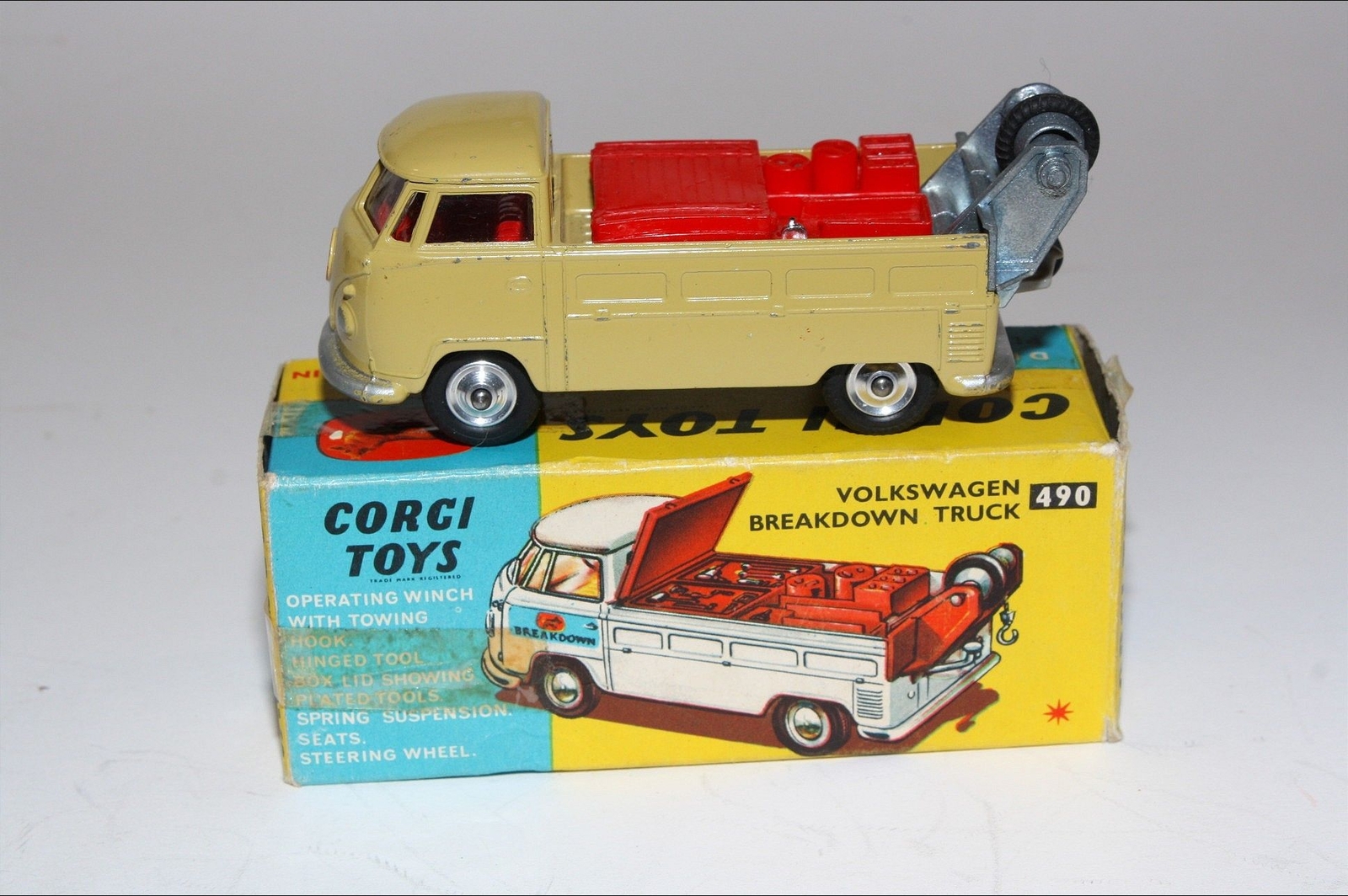 Corgi 490, VW Breakdown truck - Free Price Guide & Review