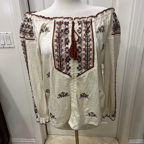 Super Overseas Off The Shoulder Blouse