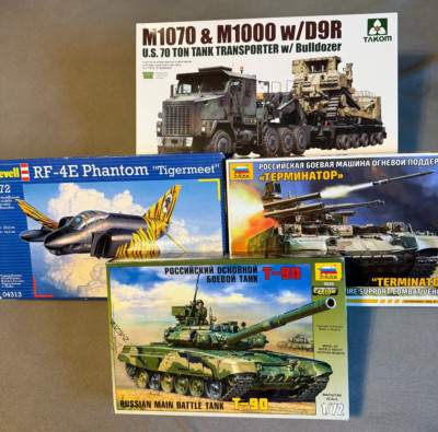 KONVOLUT Modelle- Revell, Zvezda & Takom 1:72- M1070 & M1000, RF-4E, BMPT, T-90a