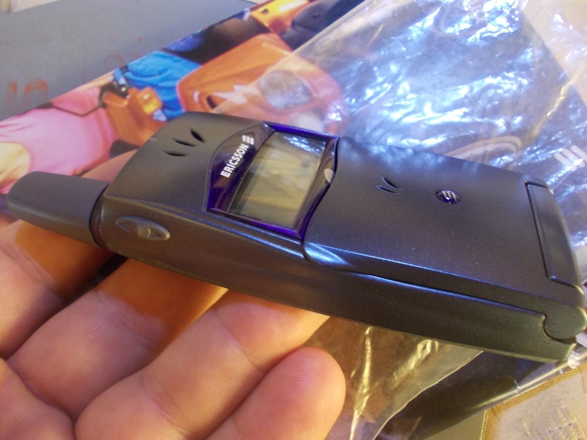 Téléphone portableSony Ericsson t29s,batteries chargeur vendu en l'état - Téléphones & Objets connectés