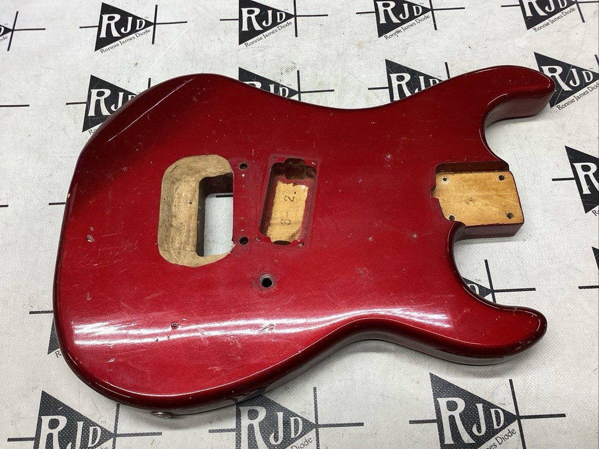 ソ*ム様 Q3081 KRAMER エレキギター F-1000 ジャンク パーツ ソ*ム様 Q3081 KRAMER エレキギター F-1000 ジャンク パーツの通販