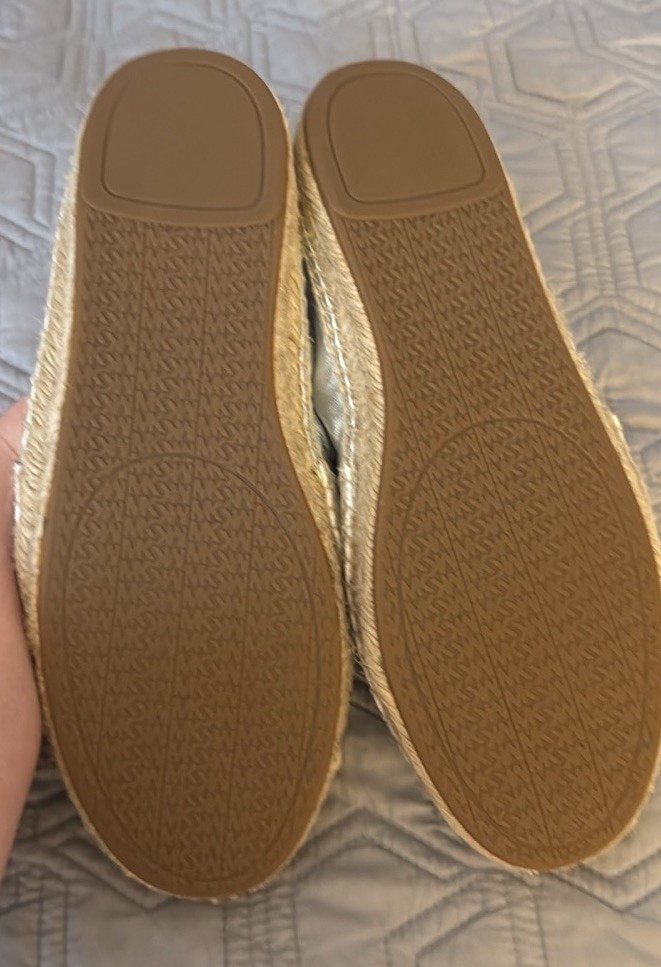 Picture 4 of 5