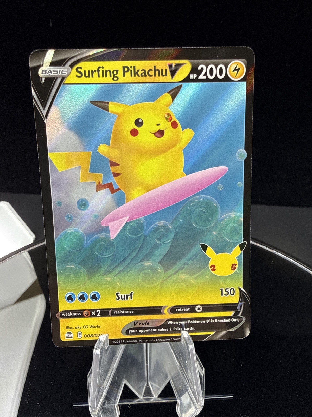 Pokémon Surfing Pikachu V Ultra Rare Celebrations 008/025 NM