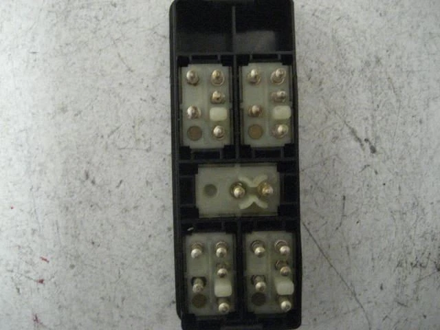 INTERRUPTOR VENTANA VOLVO 740 1987 87 45593 Foto 2 de 4