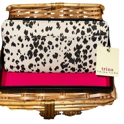 NIB Trina Turk Large Zip Around Wallet Black/White Animal Print