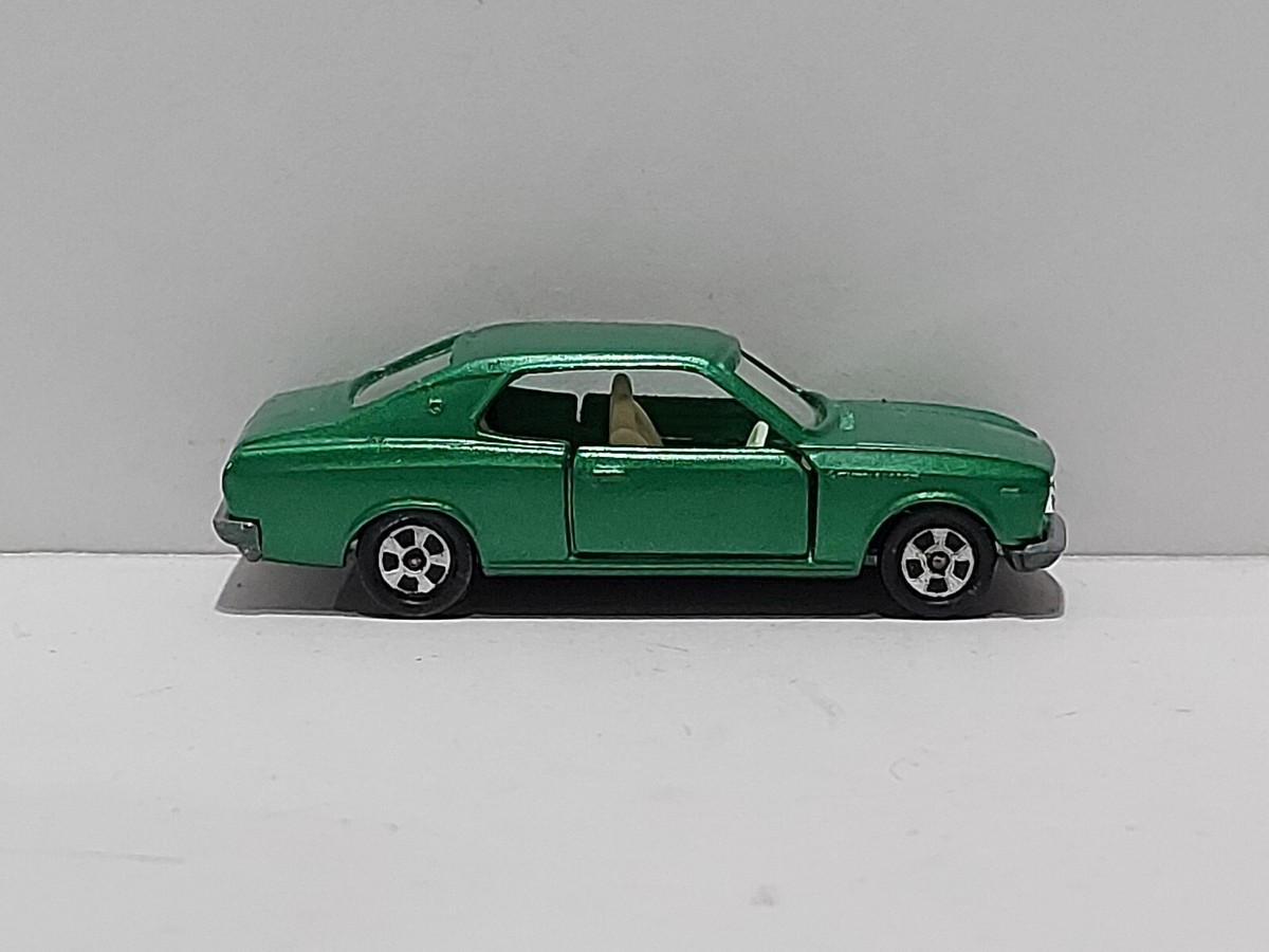 トミカ NISSAN LAUREL 2000 SGX Laurel 2000 SGX NISSAN Tomica Card Black Box Holo Tomy
