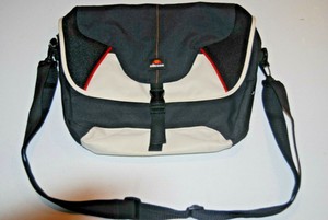 ellesse messenger bag