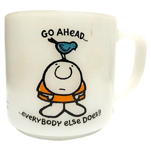 MUG ZIGGY Vintage 1974Federal Milk Glass "Go Ahead Everybody" USA By Tom Wilson