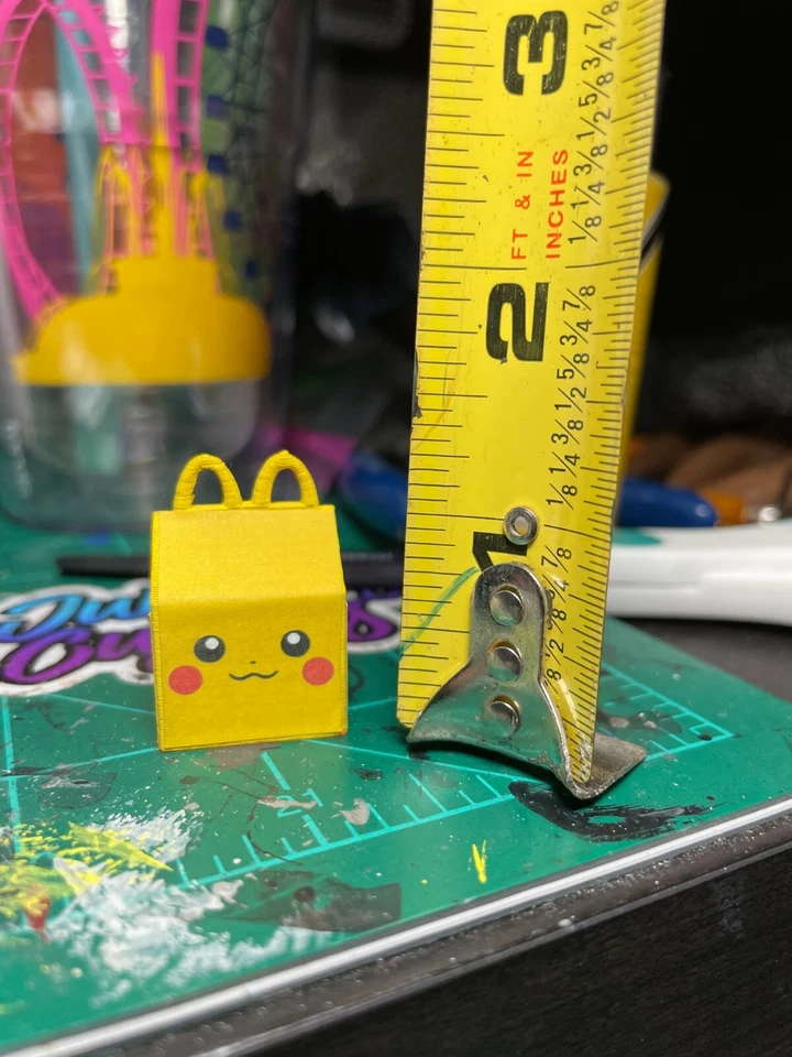 MINIATURA Pokemon Pikachu Happy Meal para Figuras de Acción/Casa de Muñecas 1/12 Foto 4 de 4