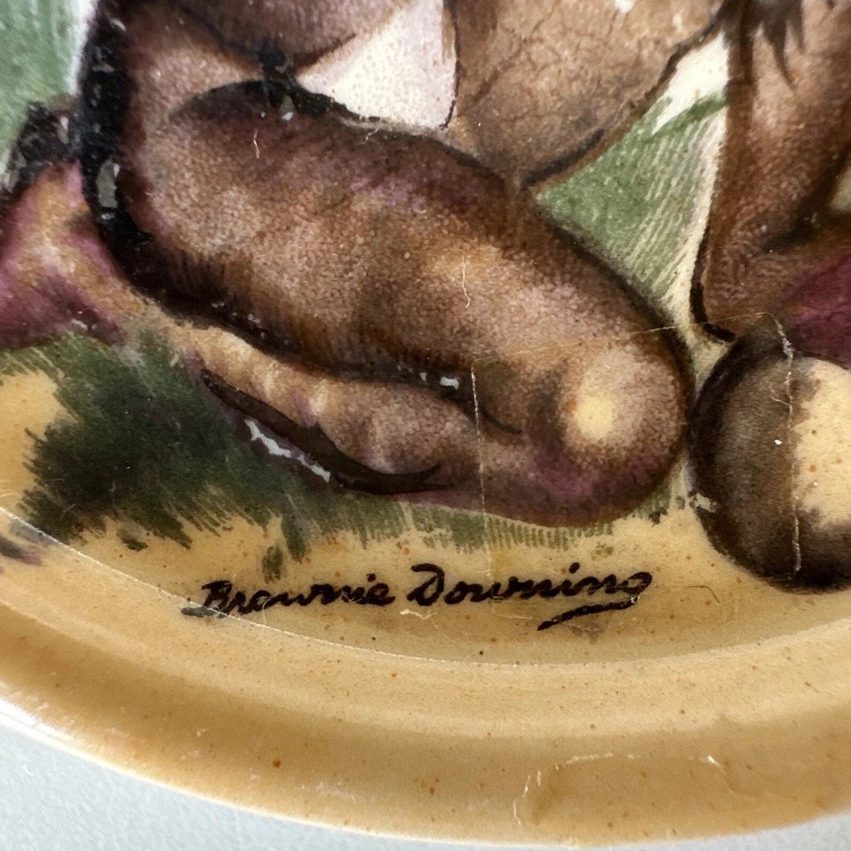 VINTAGE BROWNIE DOWNING  Small WALL PLATE 11cm - image 4 of 4