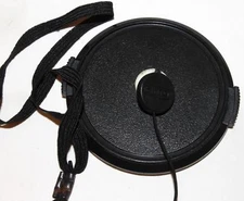 Front Lens Cap 62mm snap on type with keeper string 