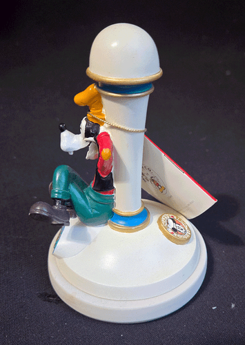 Mickey & Co. Relaxing Goofy Collectible & Decorative Cookie Stamp - Picture 4 of 7