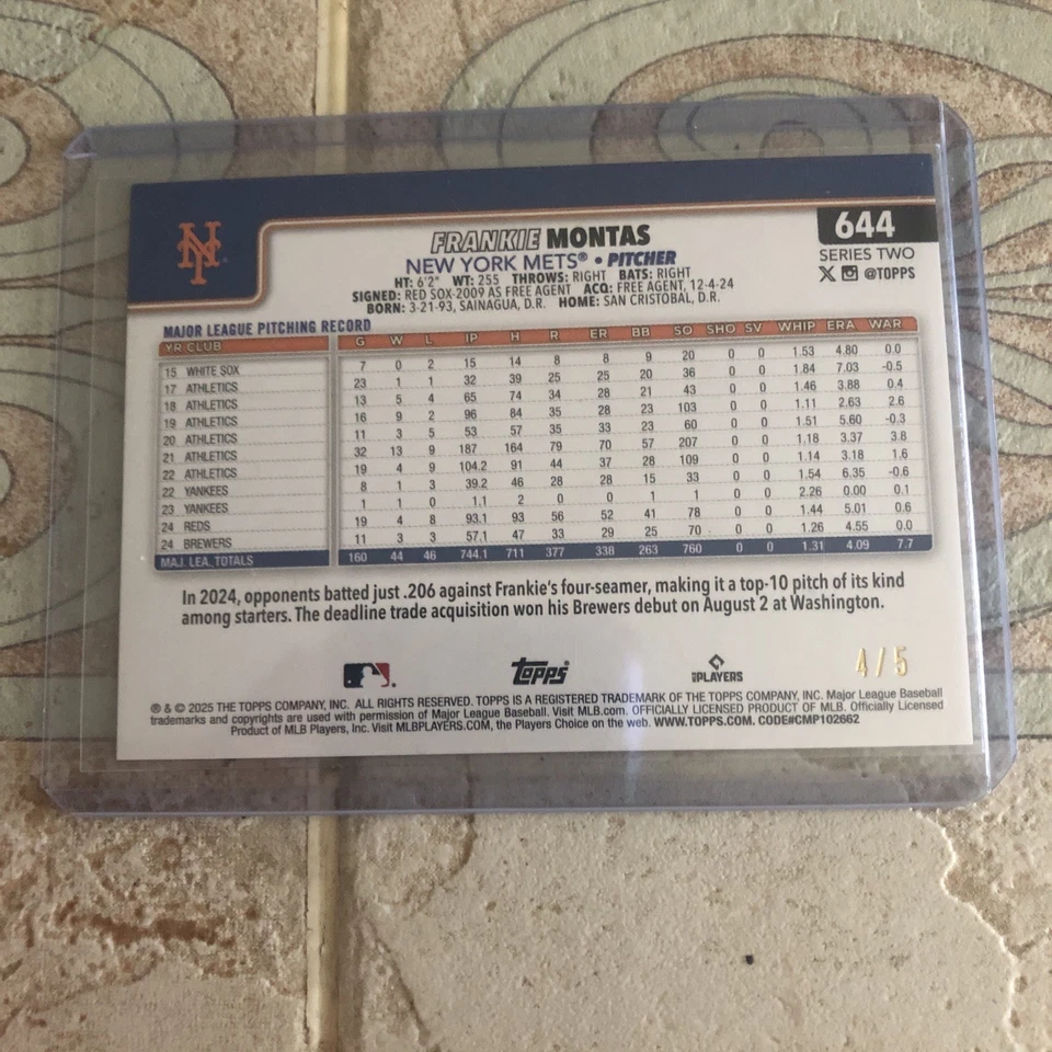 Frankie Montas numerado 4/5 vermelho - Imagem 2 de 3