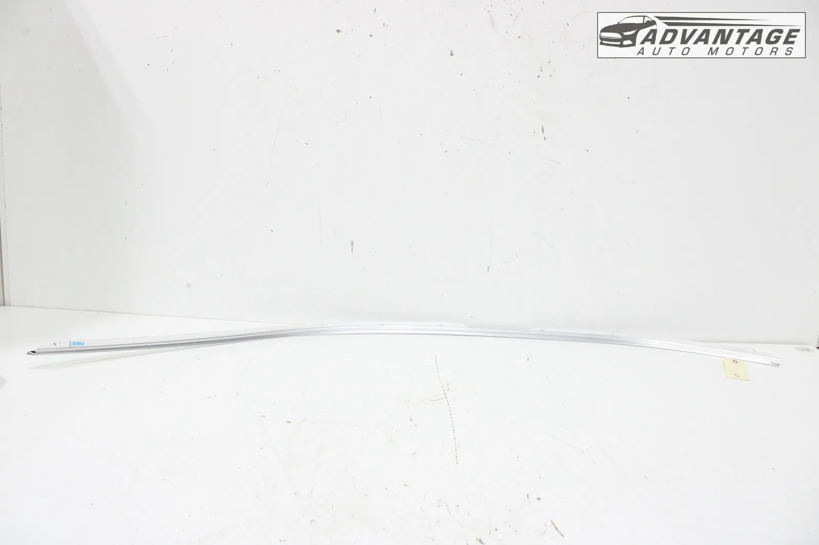 2014-2020 MASERATI GHIBLI M157 RIGHT SIDE UPPER DOOR MOLDING 670043111 OEM