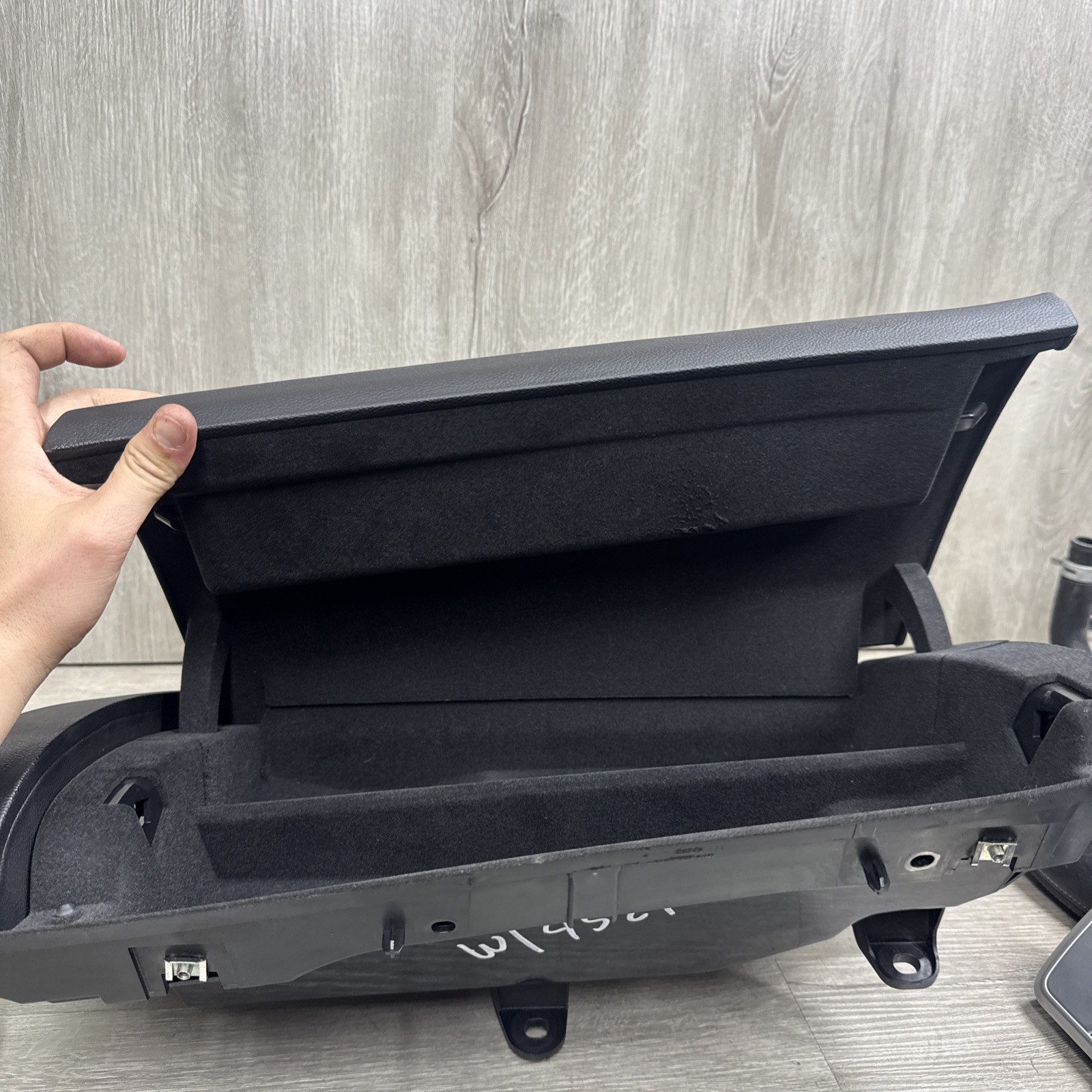 ✅ 2014-2019 MASERATI GHIBLI S GLOVE BOX STORAGE COMPARTMENT OEM