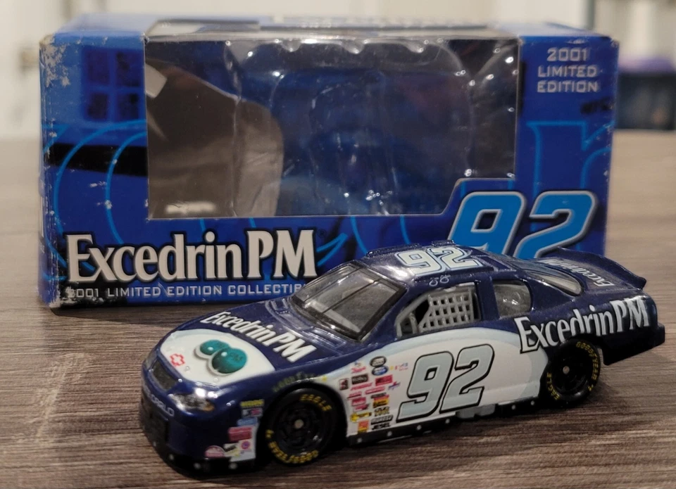 2003 eTOPPS JIMMIE JOHNSON ROOKIE CARD/2001 RACING CHAMPIONS ROOKIE CAR 1:64 - Image 4 of 4