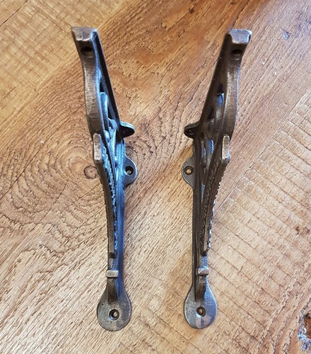 A Pair of Cast Iron J Duckett Shelf Bracket 5" x 5" Railway / Vintage /Retro - Picture 8 of 8