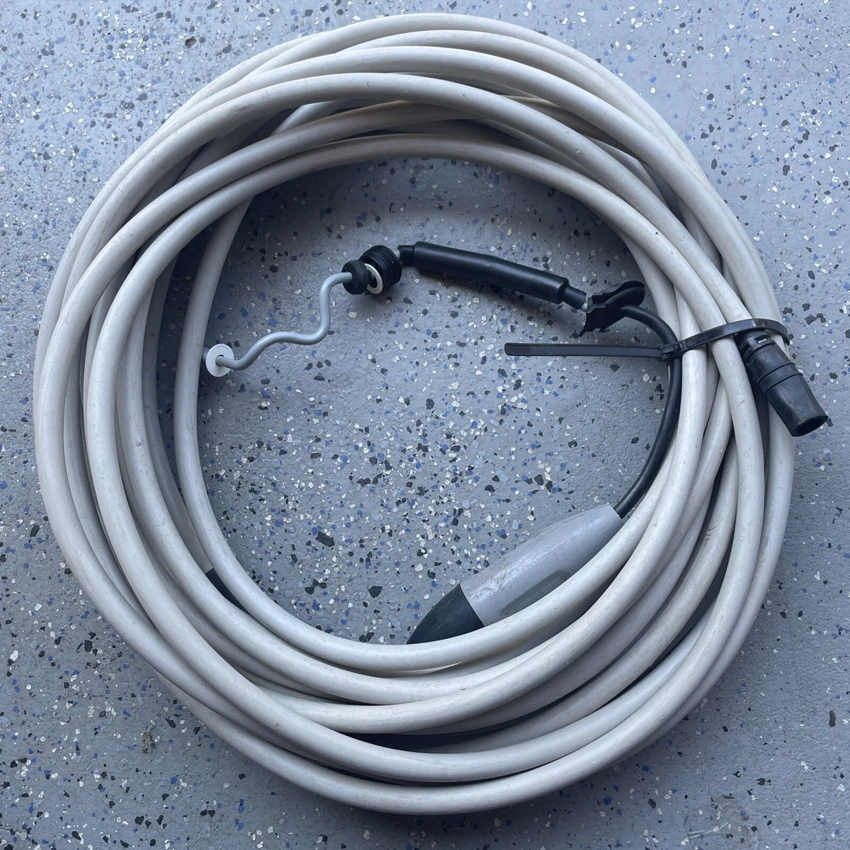 RCX341190 AquaVac 500 60 Foot Cord With Swivel Hayward, 48 OFF
