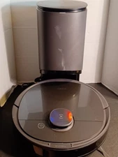 E COVACS DEEBOT OZMO T8  Smart Robot Vacuum In Good Condition