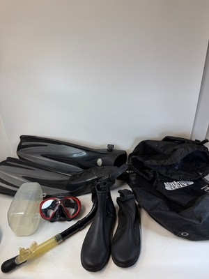 SCUBA DIVING EQUIPMENT LOT GOGGLES SNORKEL FLIPPERS SHOES BAG