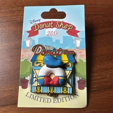 DISNEY DONUT SHOP PIN OF THE MONTH-DONALD DUCK FEBRUARY LE S/O 2ND PIN