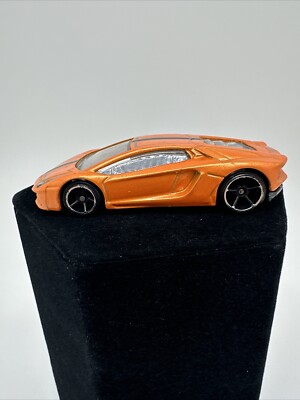 Lamborghini Aventador Orange Hot Wheels - -2011 27