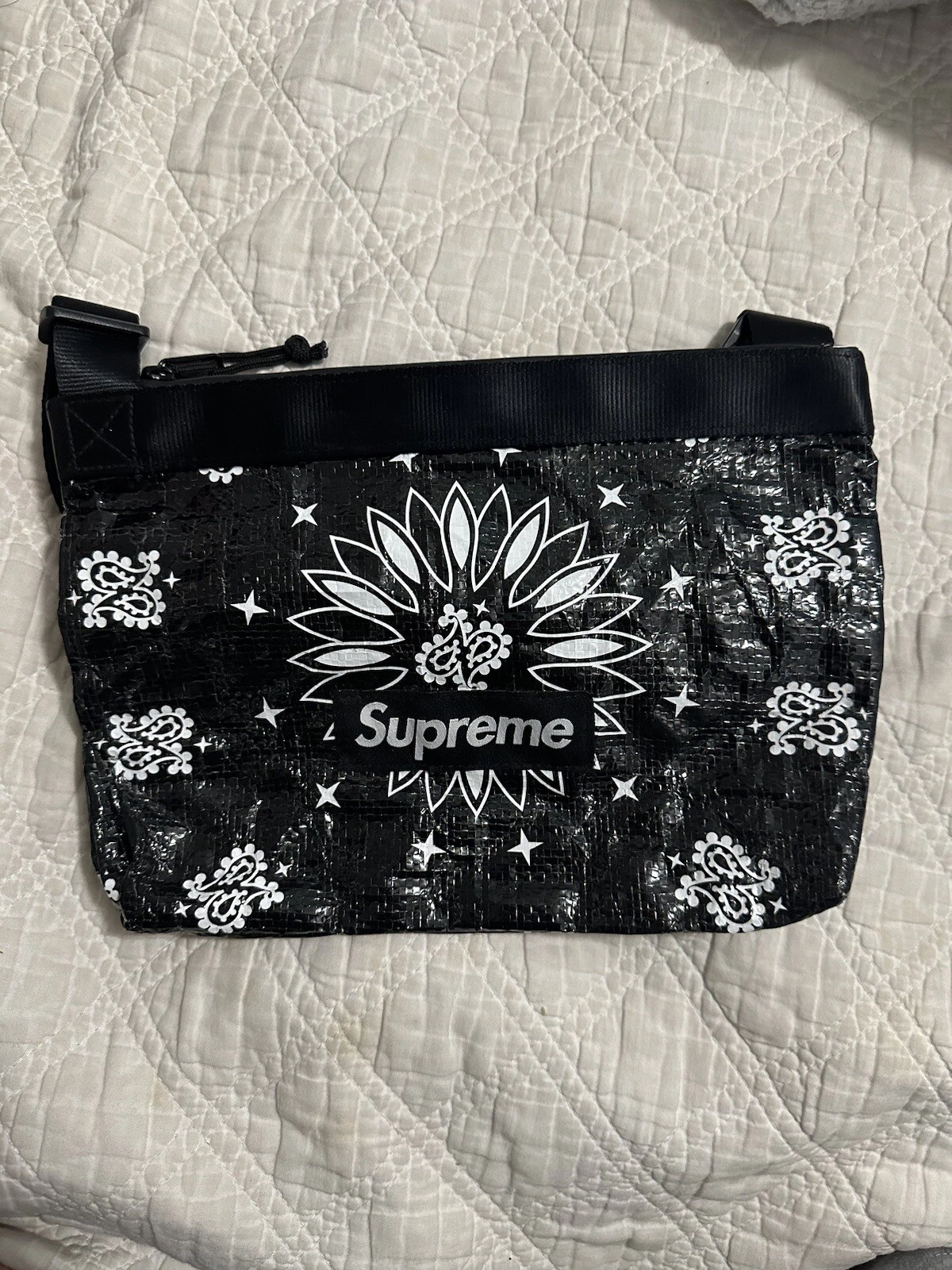 sac latéral bâche supreme bandana