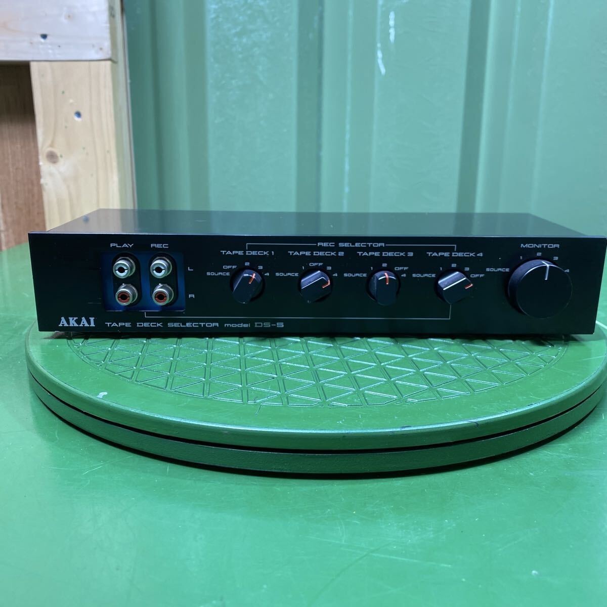 AKAI DS-5 テープデッキセレクター TAPE DECK SELECTOR AKAI DS-5 Tape Deck Selector Audio Equipment good condition black