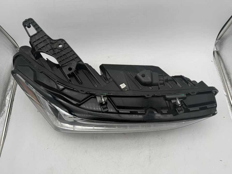 Faro LED lateral derecho del pasajero 2021-23 OEM Acura TLX sin especificaciones Foto 2 de 4