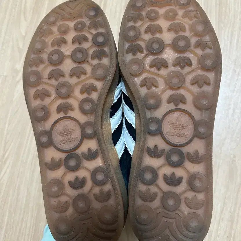 Adidas GAZELLE Indoor Black Sneakers - Size 235 thumbnail 3