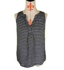 Anne Carson Sleeveless V-Neck Top 100% Rayon Gray White Medallion Womens M EUC